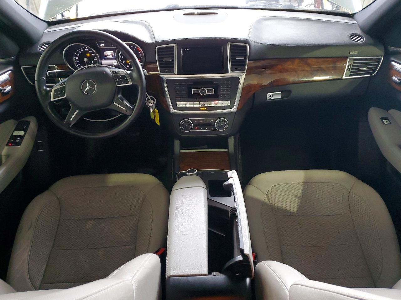 2015 MERCEDES-BENZ GL 450 4MATIC photo 8