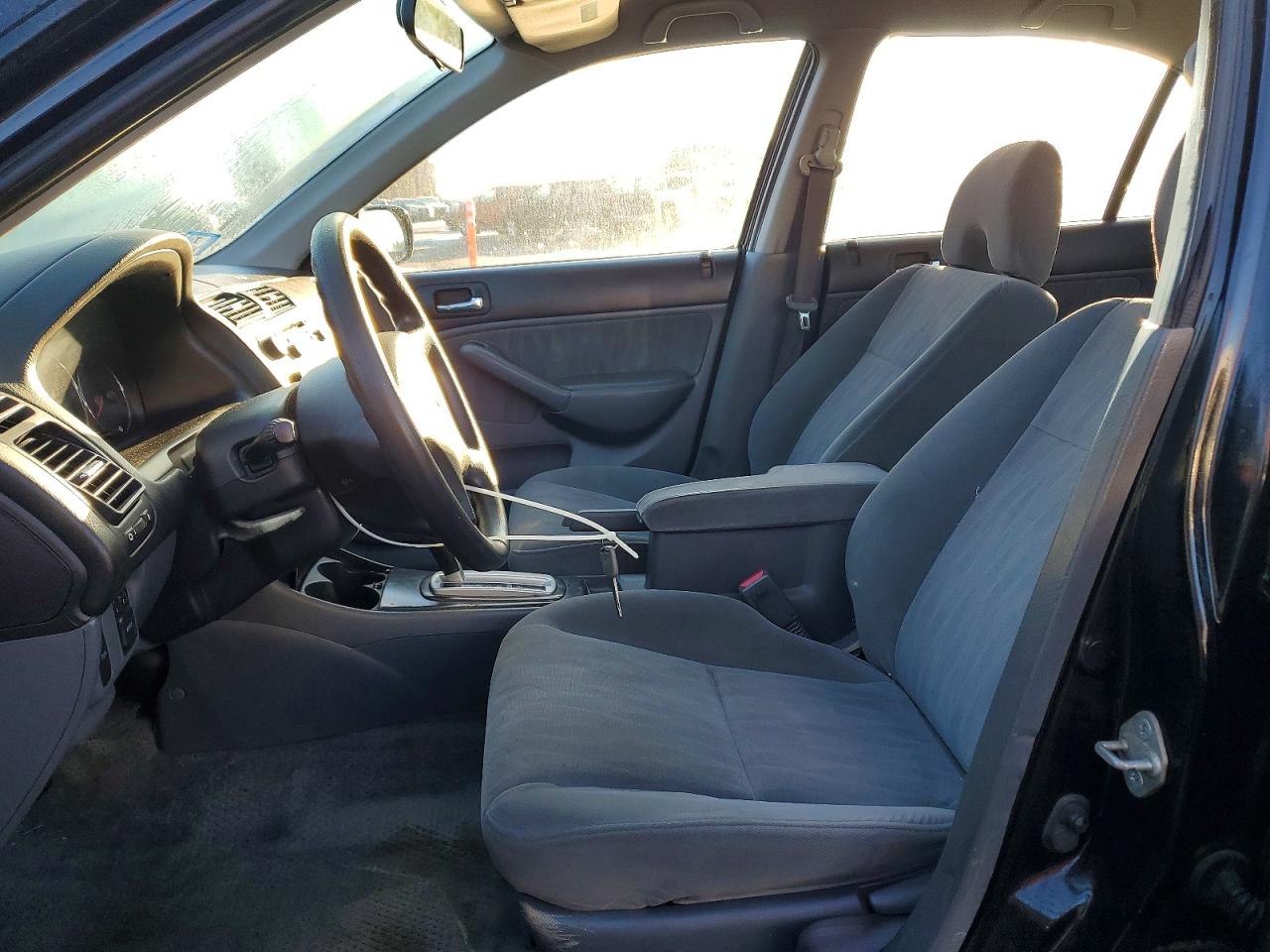 2004 HONDA CIVIC LX photo 7