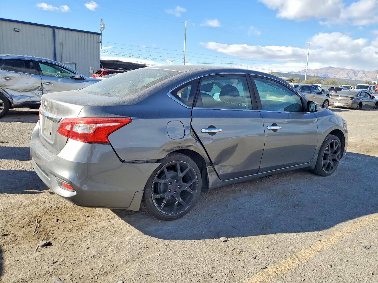 2018 NISSAN SENTRA S photo 3