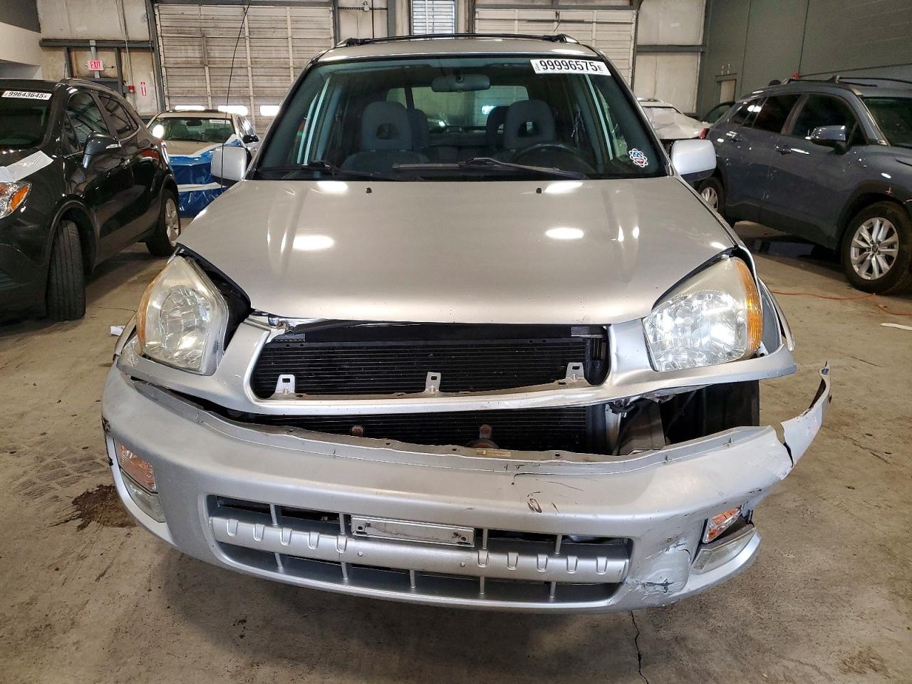 2002 TOYOTA RAV4 photo 5