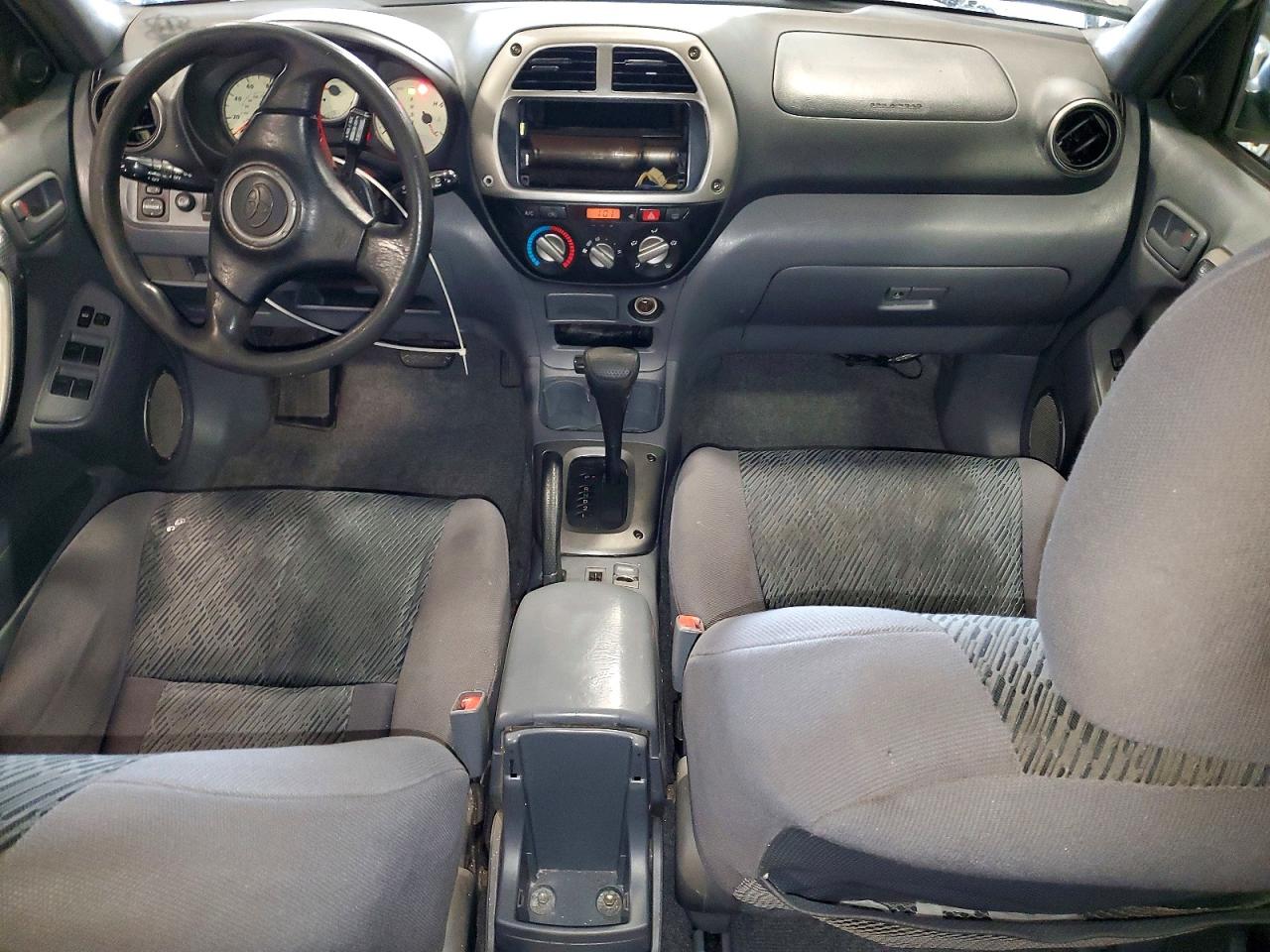 2002 TOYOTA RAV4 photo 8