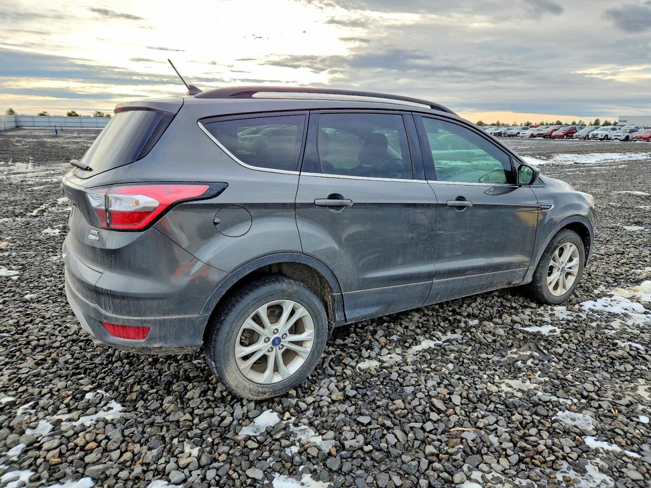 2018 FORD ESCAPE SEL photo 3