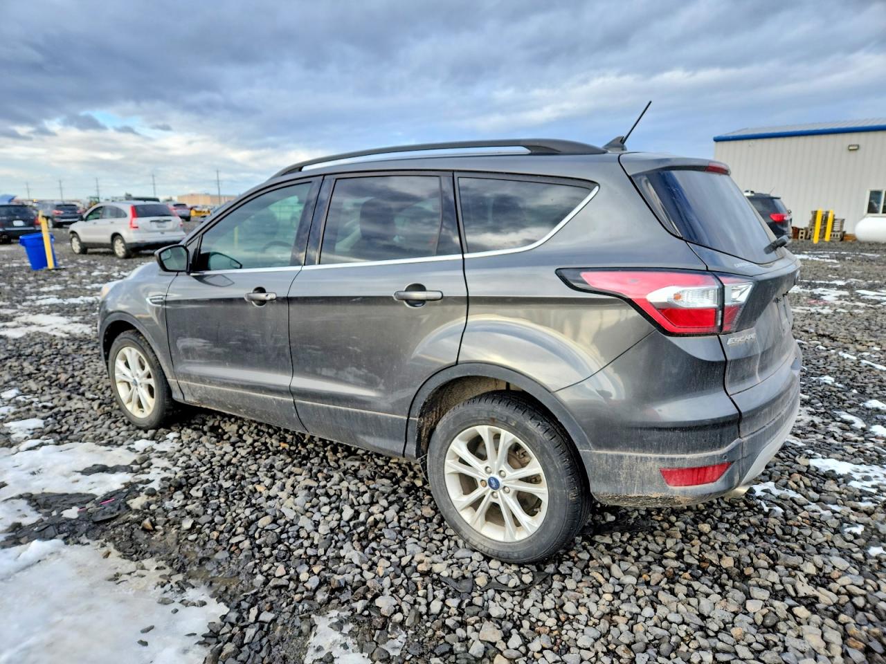 2018 FORD ESCAPE SEL photo 2