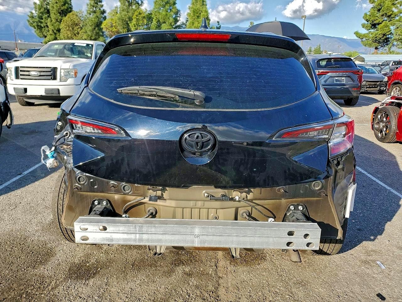 2022 TOYOTA COROLLA SE photo 6