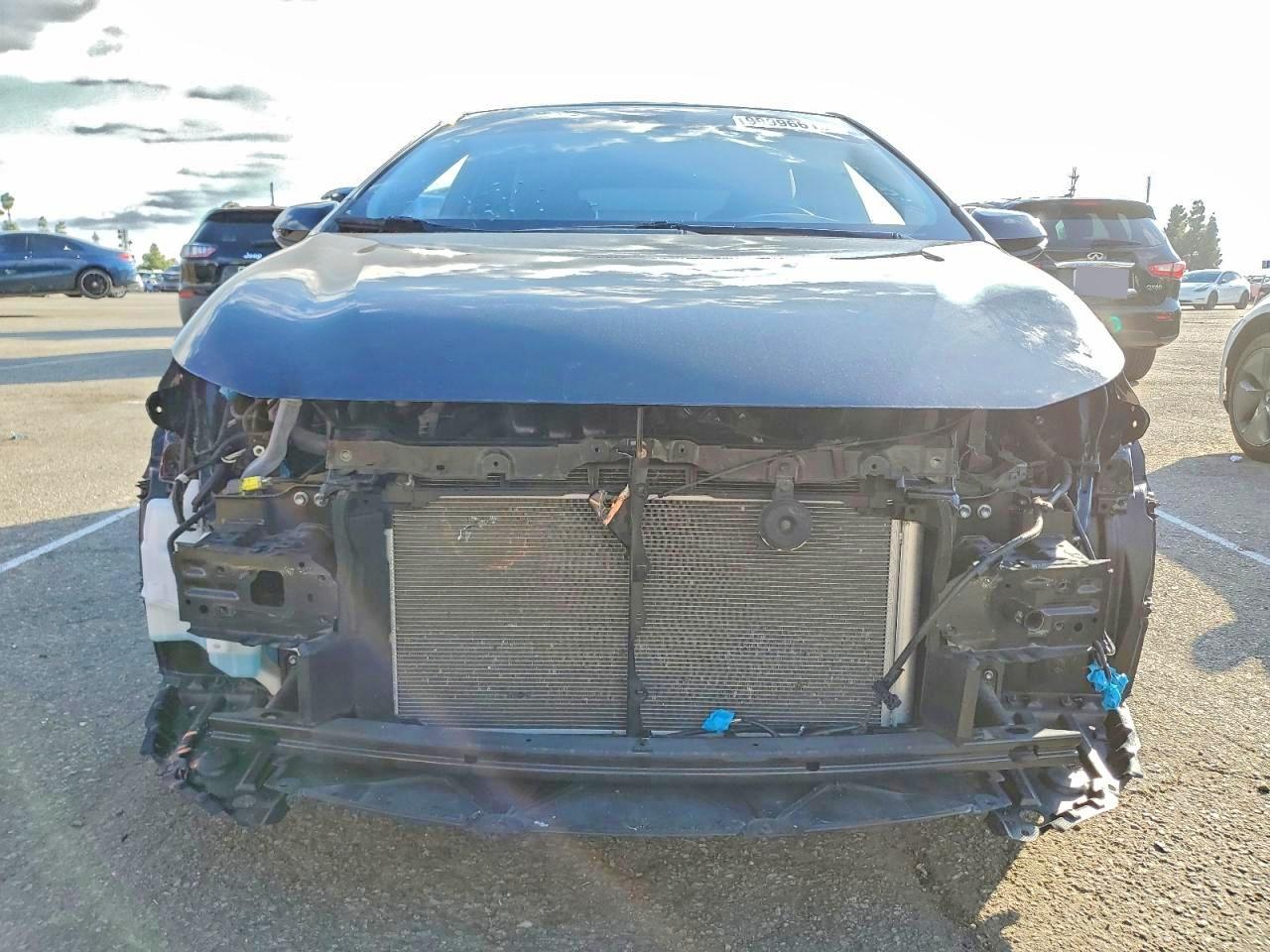 2022 TOYOTA COROLLA SE photo 5