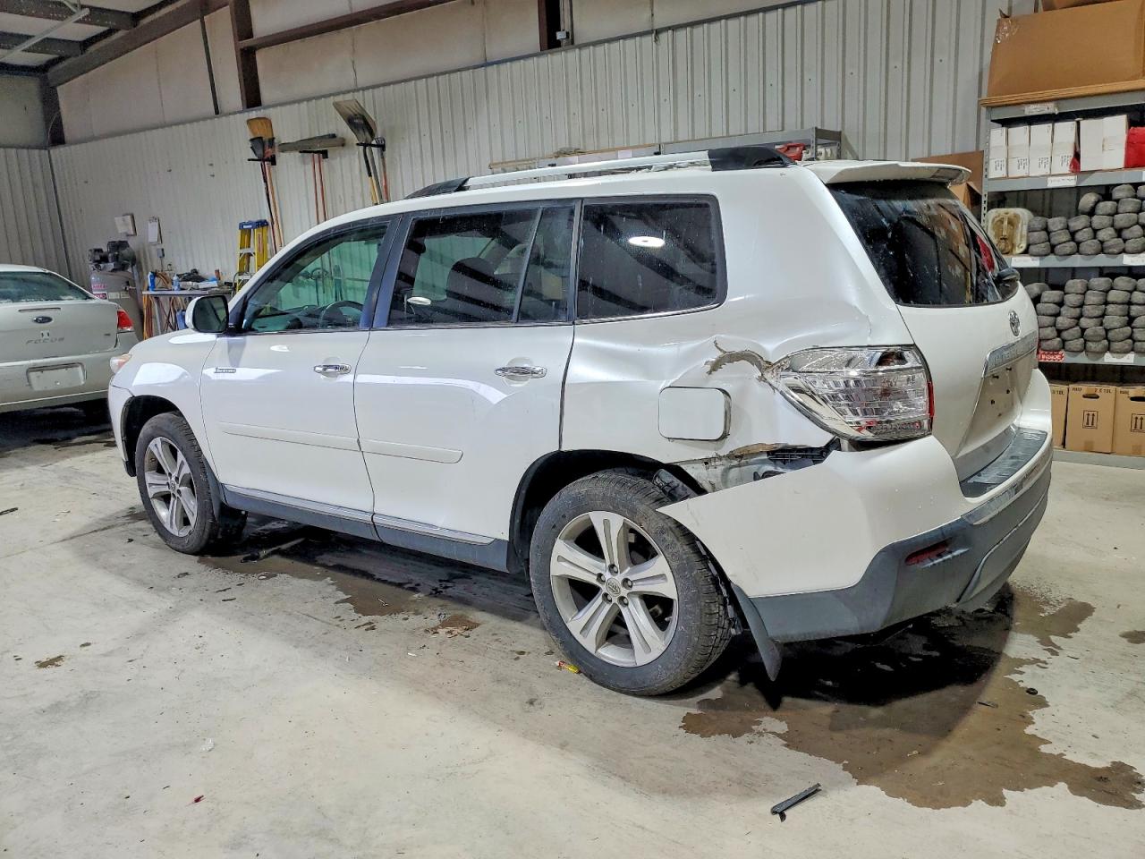 2013 TOYOTA HIGHLANDER LIMITED photo 2
