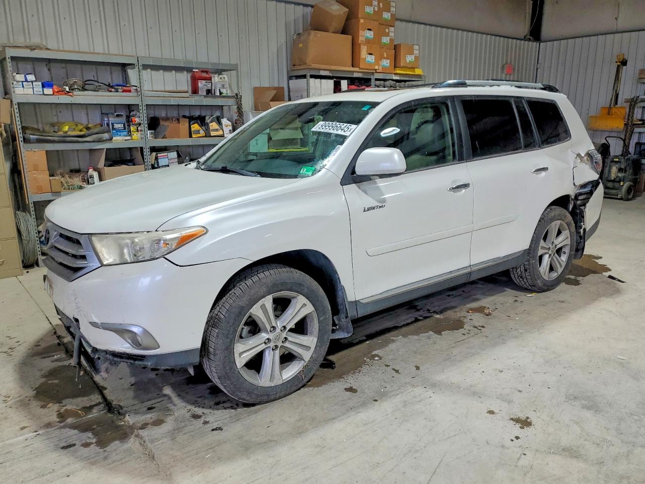 2013 TOYOTA HIGHLANDER