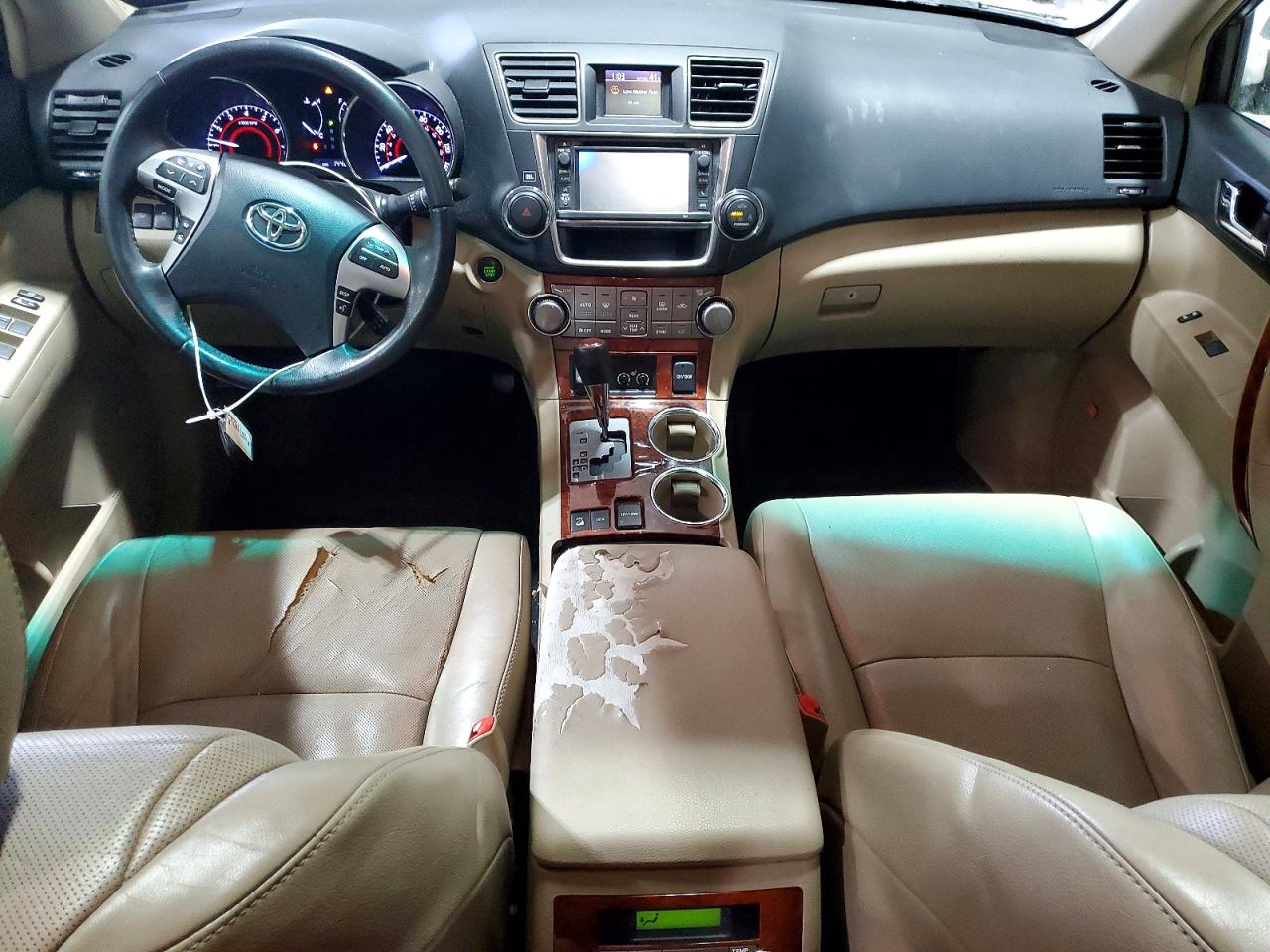 2013 TOYOTA HIGHLANDER LIMITED photo 8