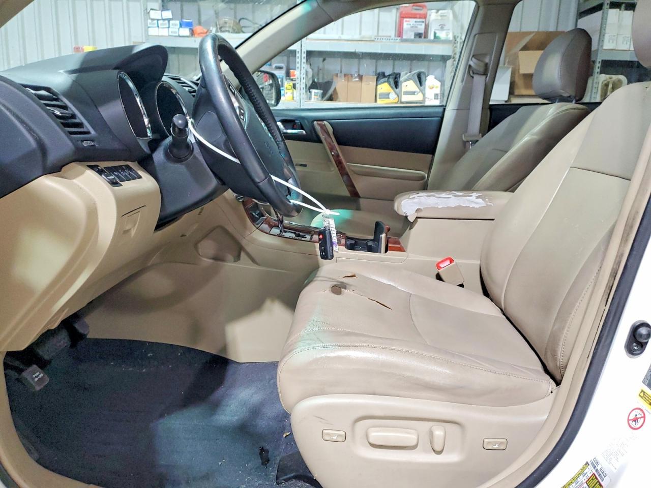 2013 TOYOTA HIGHLANDER LIMITED photo 7