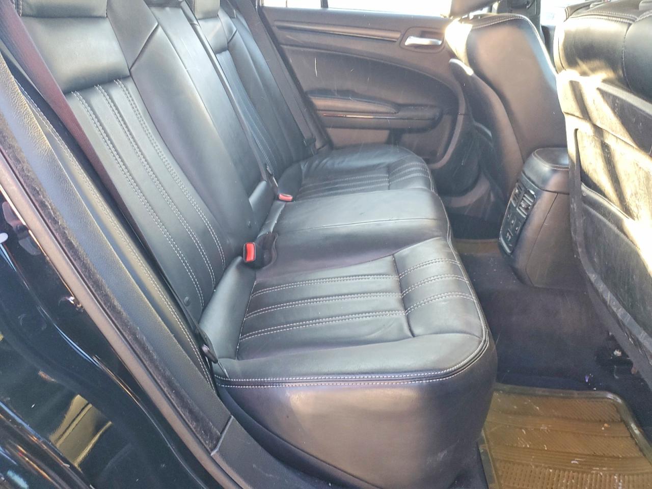 2015 CHRYSLER 300 S photo 10