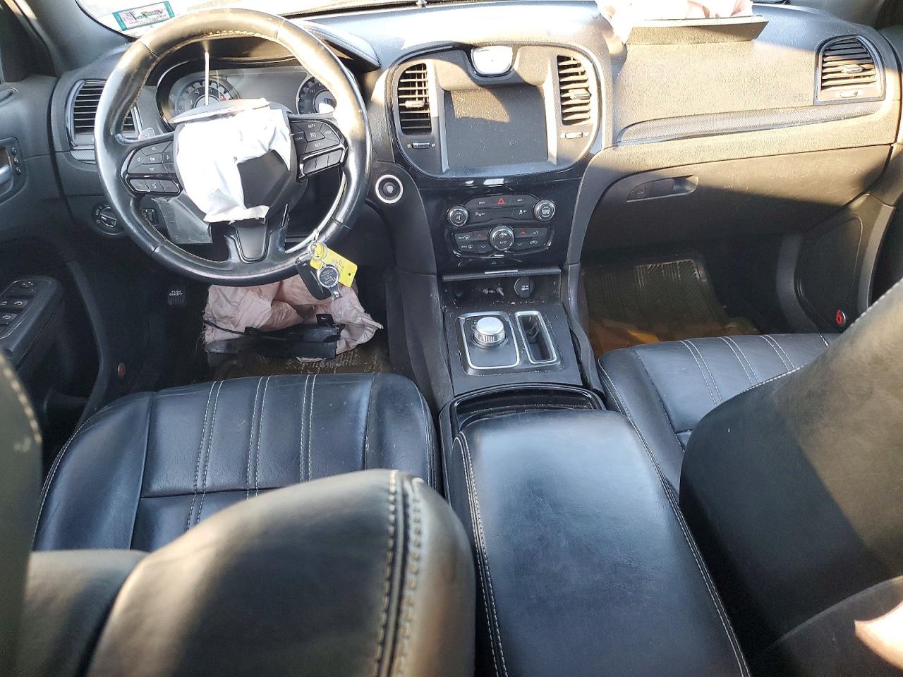 2015 CHRYSLER 300 S photo 8