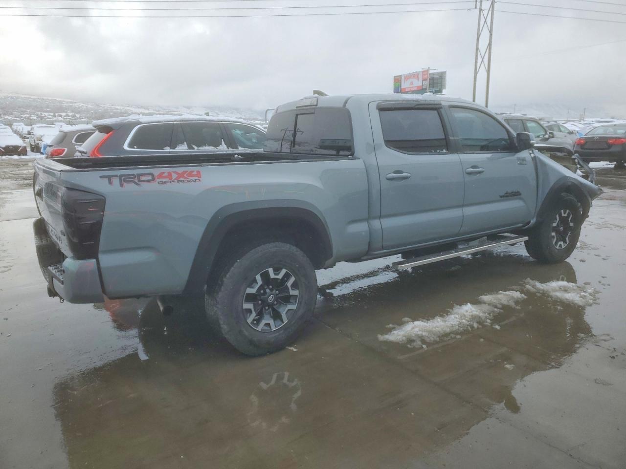 2019 TOYOTA TACOMA DOUBLE CAB photo 3