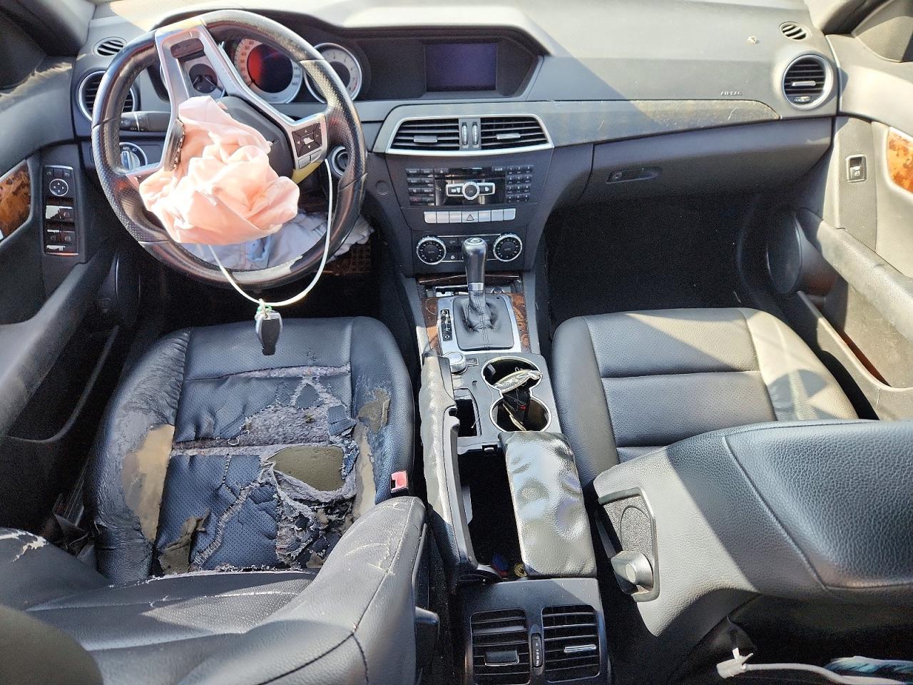2013 MERCEDES-BENZ C 250 photo 8