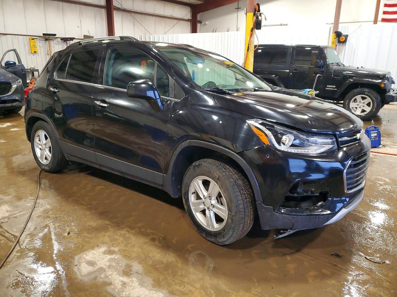 2019 CHEVROLET TRAX 1LT photo 4