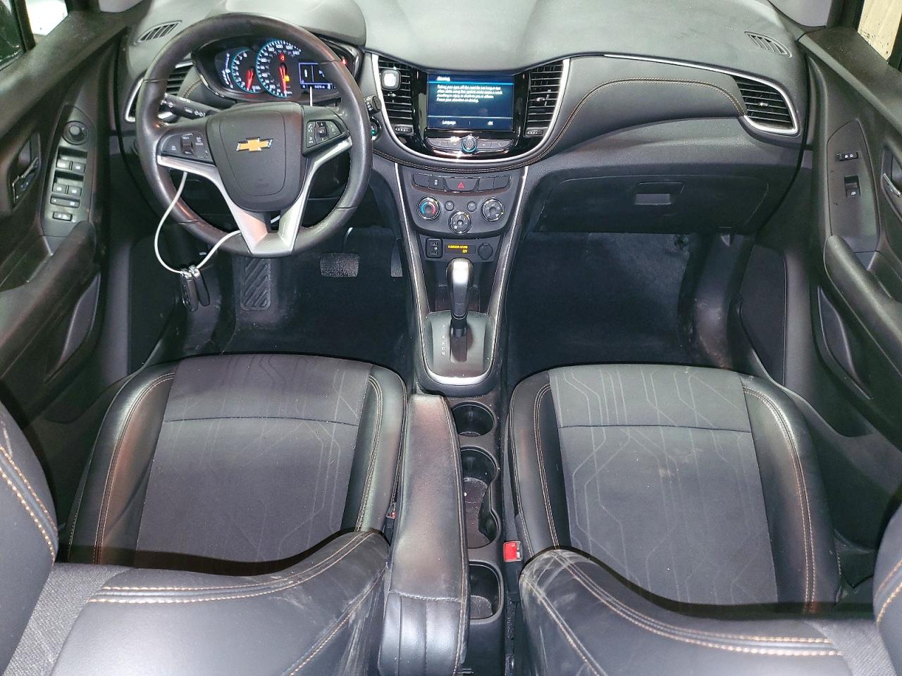 2019 CHEVROLET TRAX 1LT photo 8