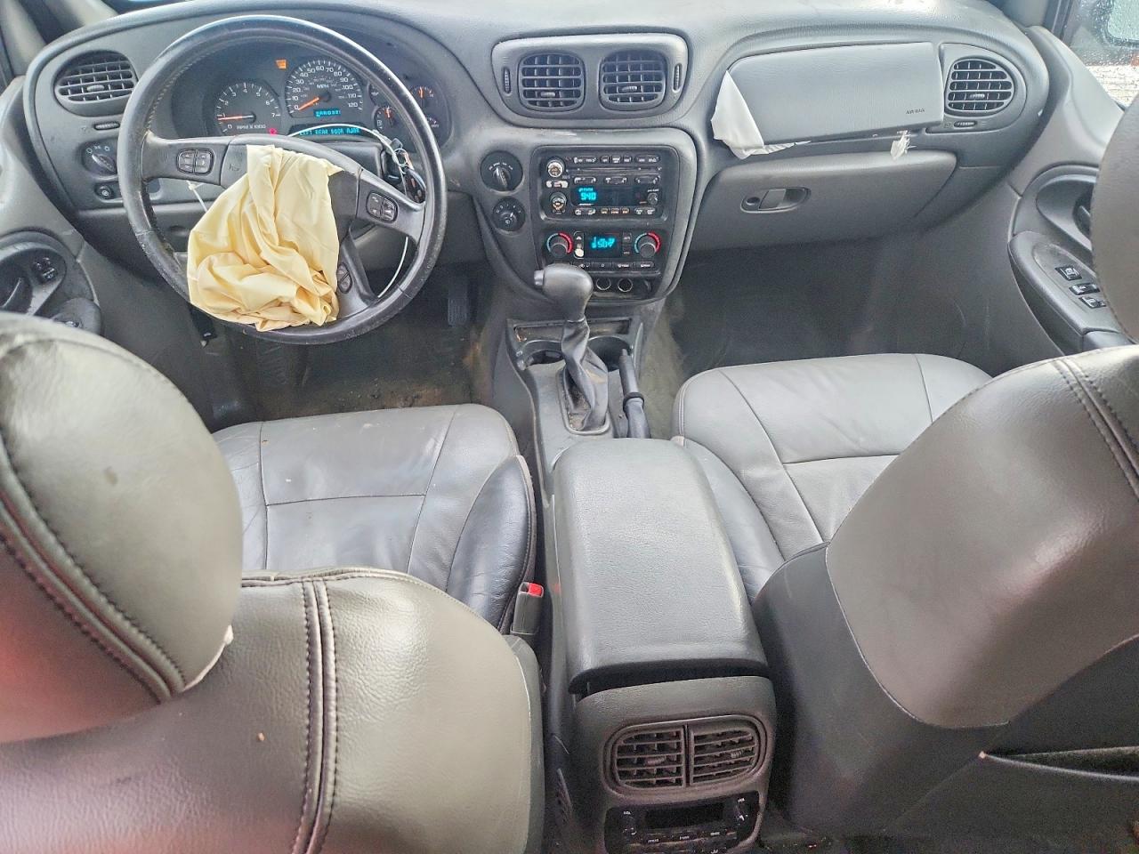 2002 CHEVROLET TRAILBLAZER photo 8