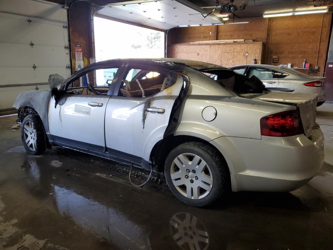 2012 DODGE AVENGER SE photo 2