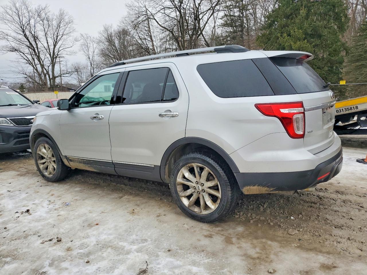 2015 FORD EXPLORER XLT photo 2