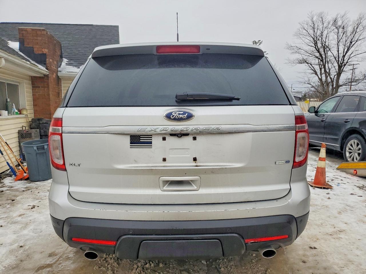 2015 FORD EXPLORER XLT photo 6