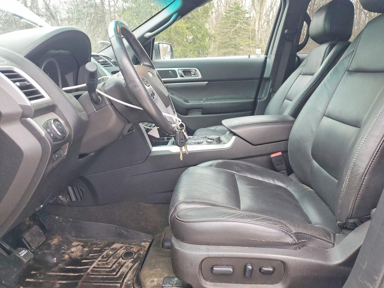 2015 FORD EXPLORER XLT photo 7