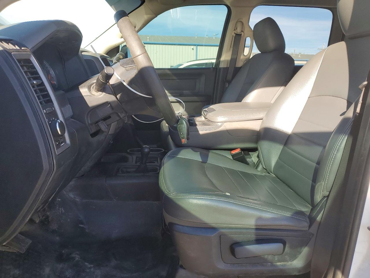2017 RAM 2500 ST photo 7