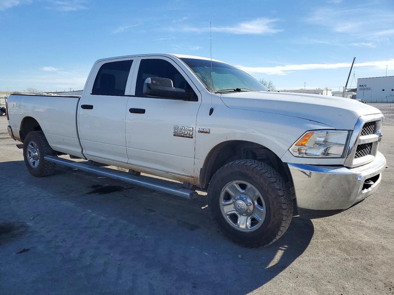 2017 RAM 2500 ST photo 4