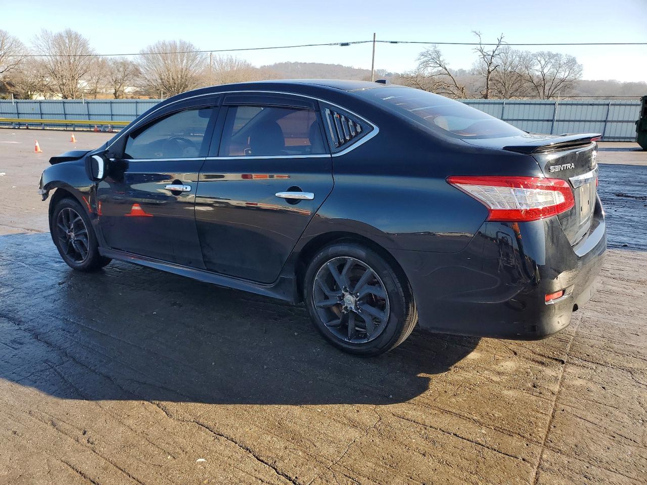 2015 NISSAN SENTRA S photo 2