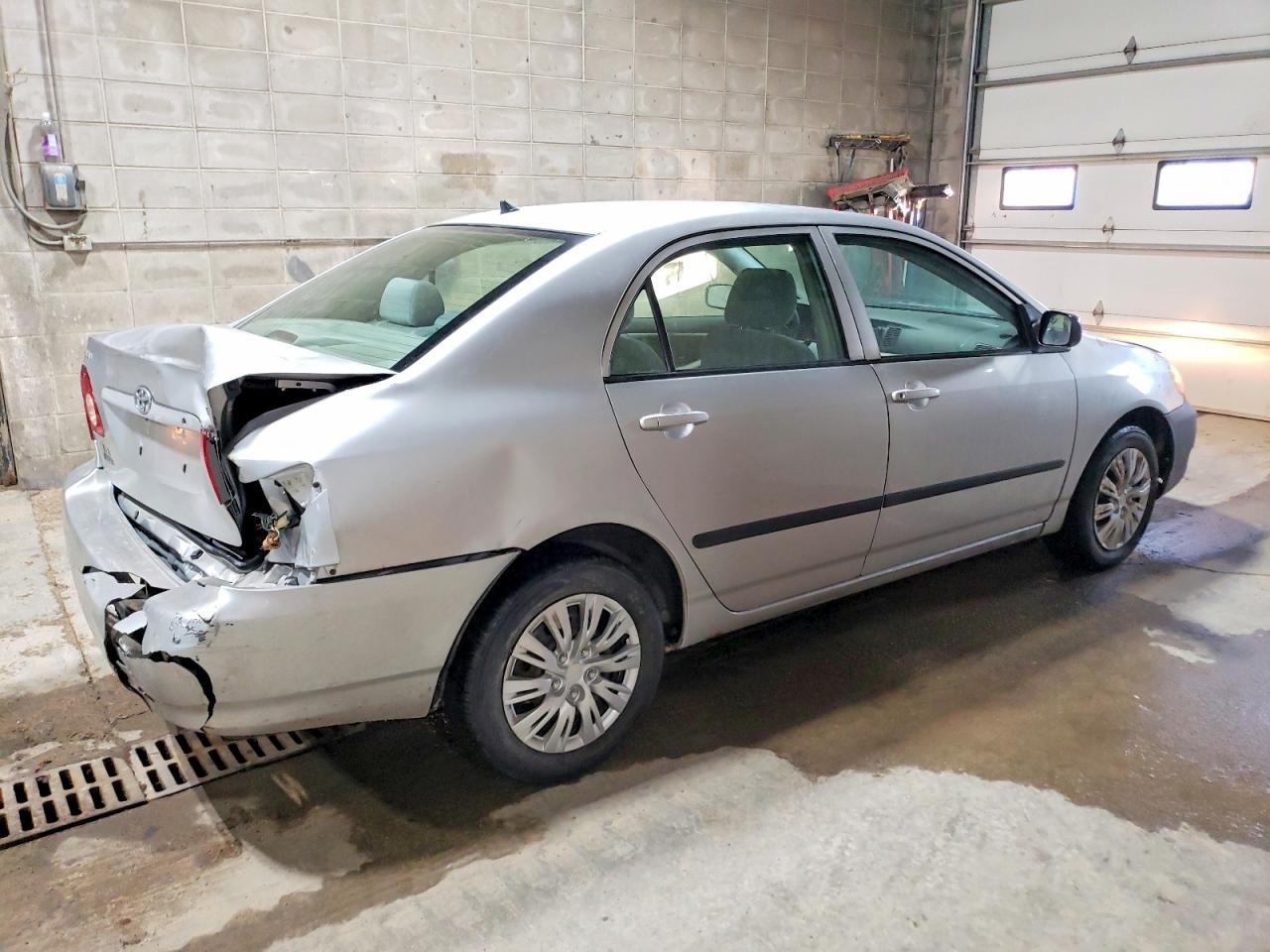2006 TOYOTA COROLLA CE photo 3