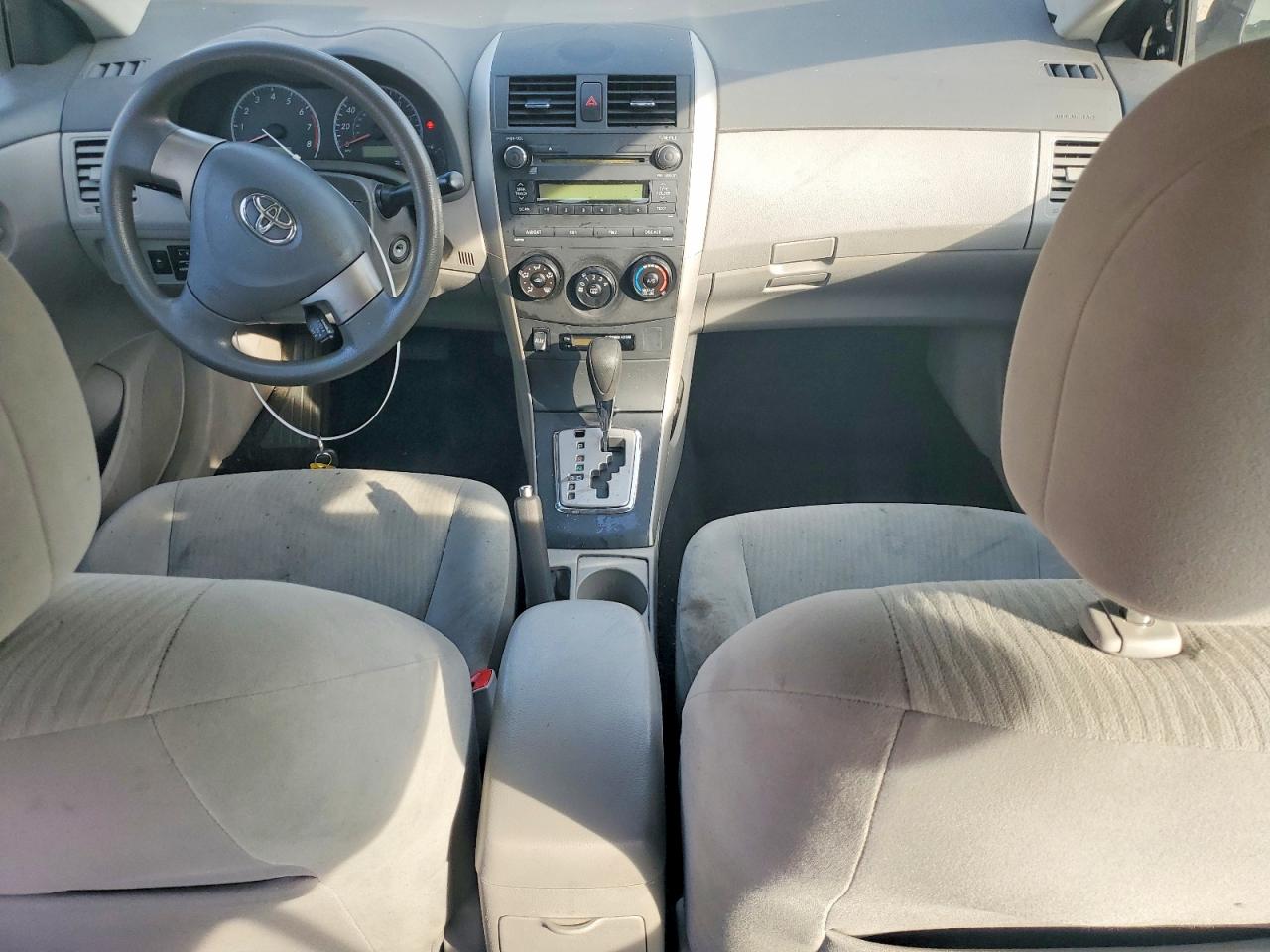 2010 TOYOTA COROLLA BASE photo 8
