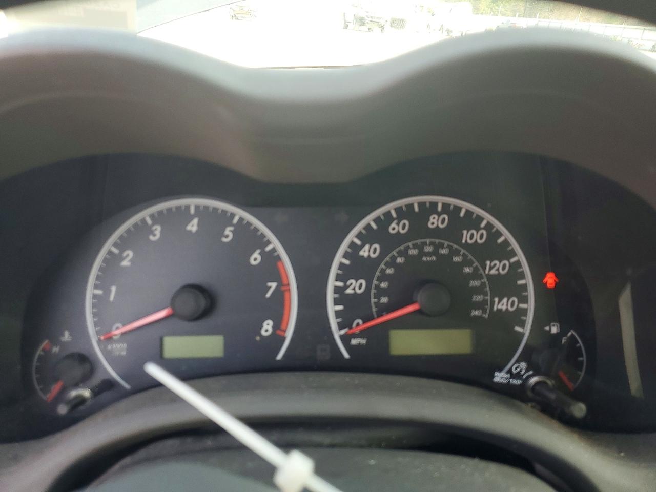 2010 TOYOTA COROLLA BASE photo 9