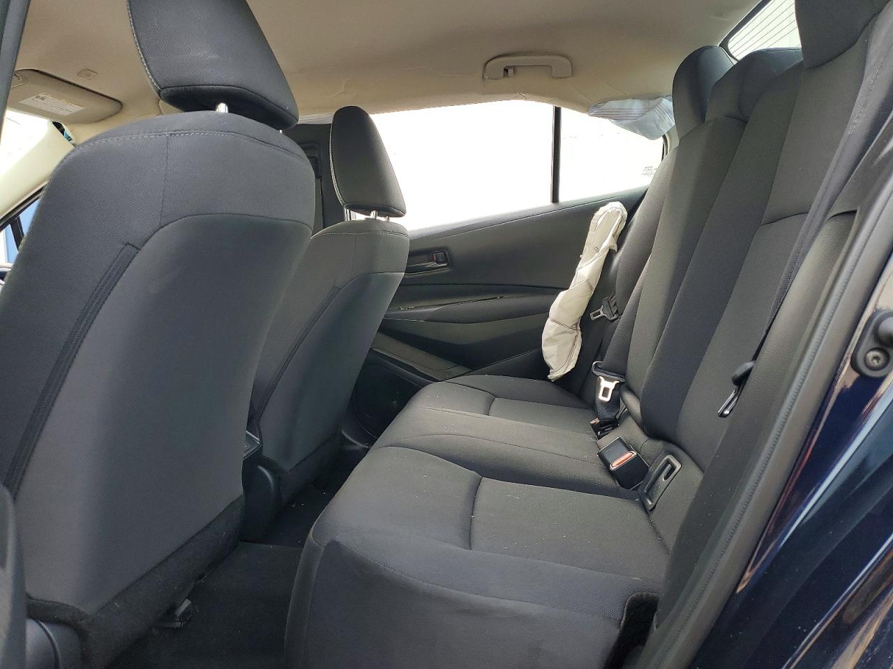 2025 TOYOTA COROLLA LE photo 10