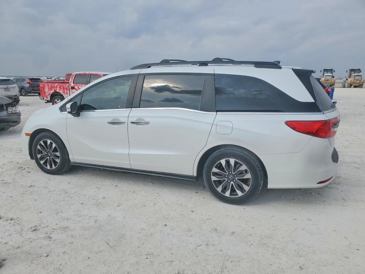 2024 HONDA ODYSSEY EXL photo 2