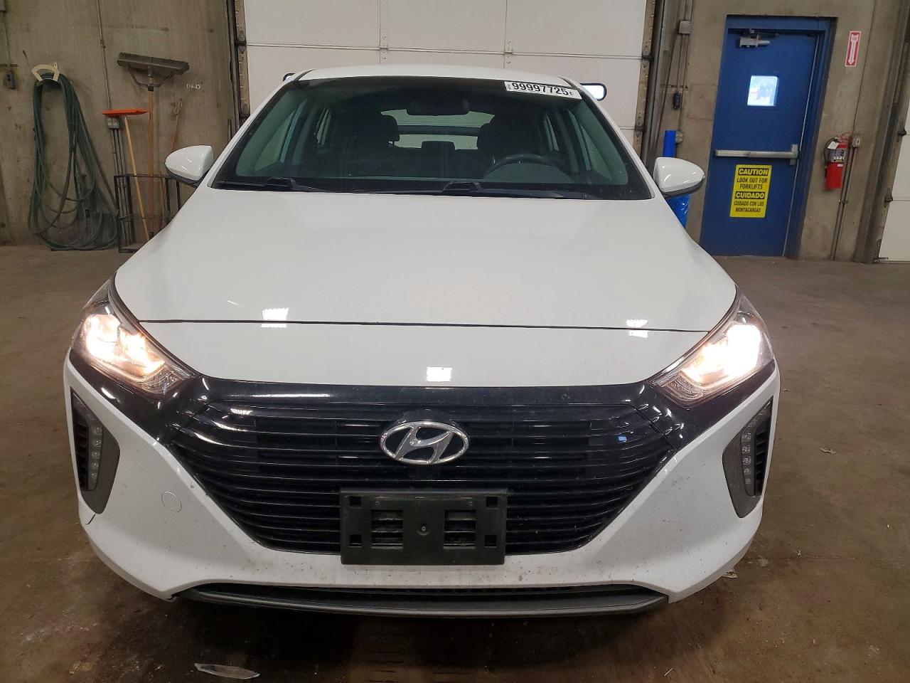 2017 HYUNDAI IONIQ SEL photo 5