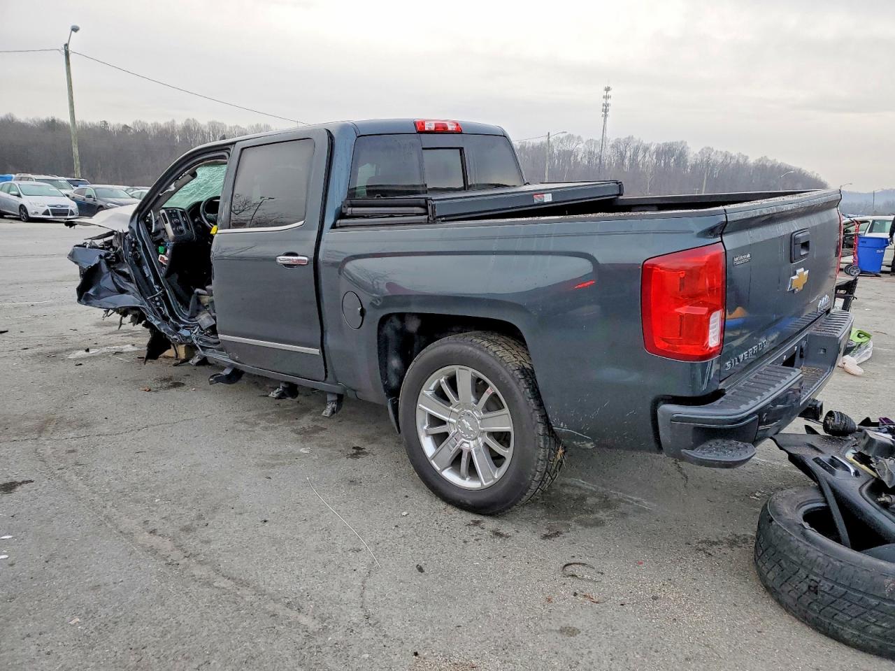 2017 CHEVROLET SILVERADO K1500 HIGH COUNTRY photo 2