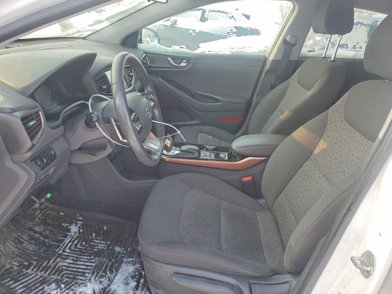 2019 HYUNDAI IONIQ PREFERRED photo 7