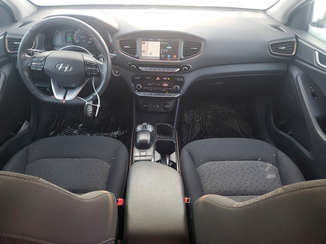 2019 HYUNDAI IONIQ PREFERRED photo 8