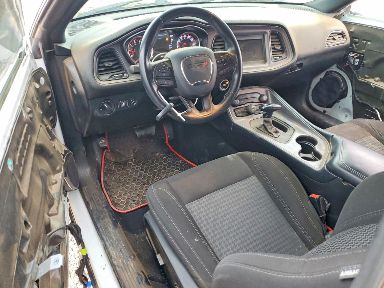 2023 DODGE CHALLENGER SXT photo 8