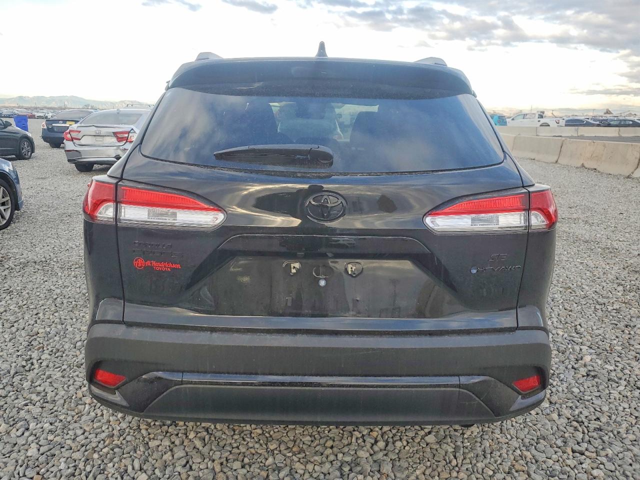 2025 TOYOTA COROLLA CROSS SE photo 6