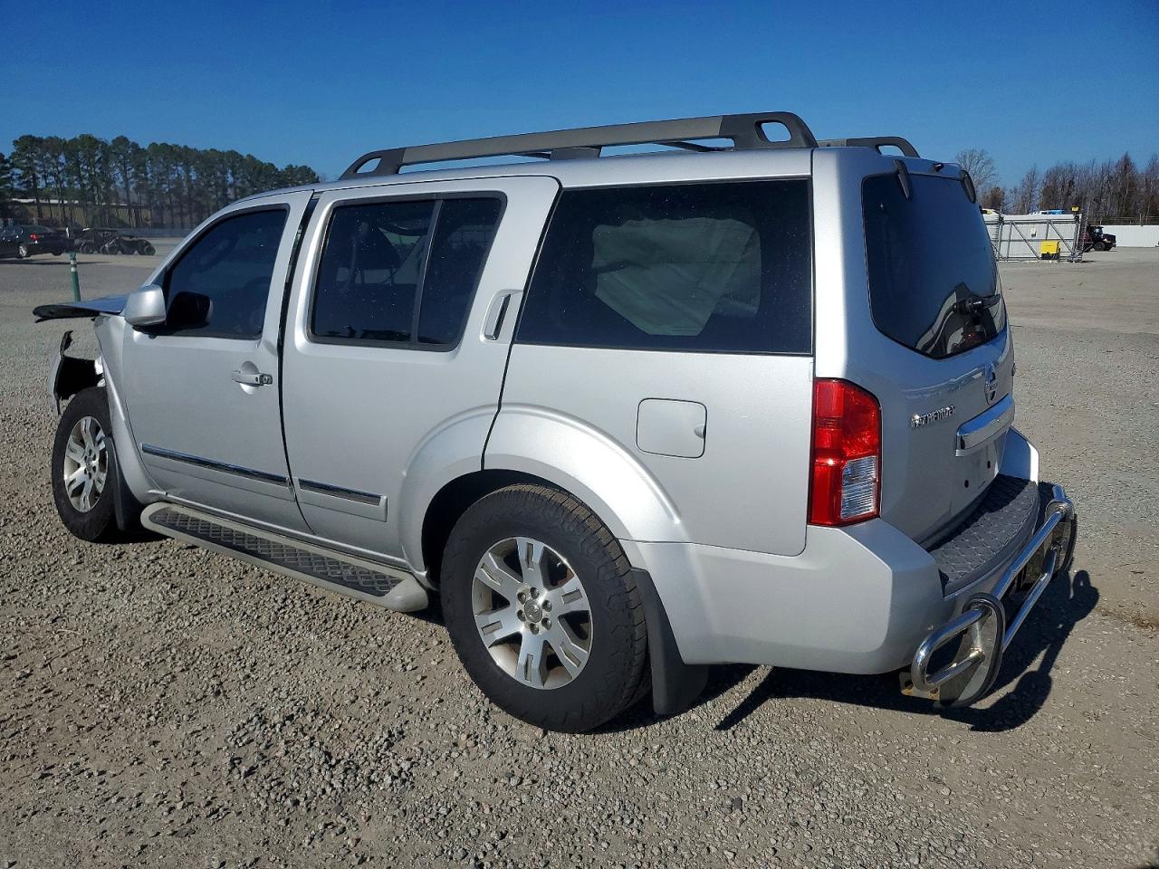 2012 NISSAN PATHFINDER S photo 2