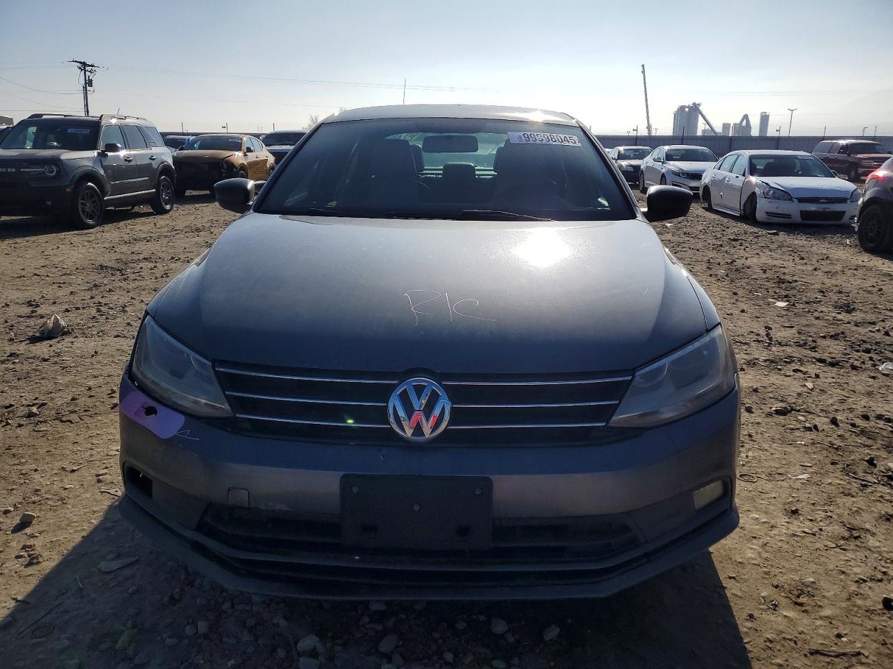 2015 VOLKSWAGEN JETTA SE photo 5