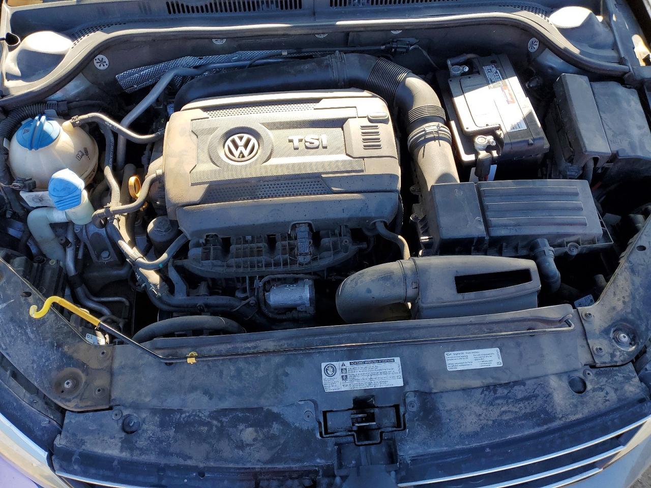 2015 VOLKSWAGEN JETTA SE photo 11