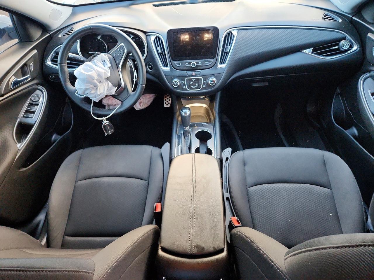 2016 CHEVROLET MALIBU LT photo 8
