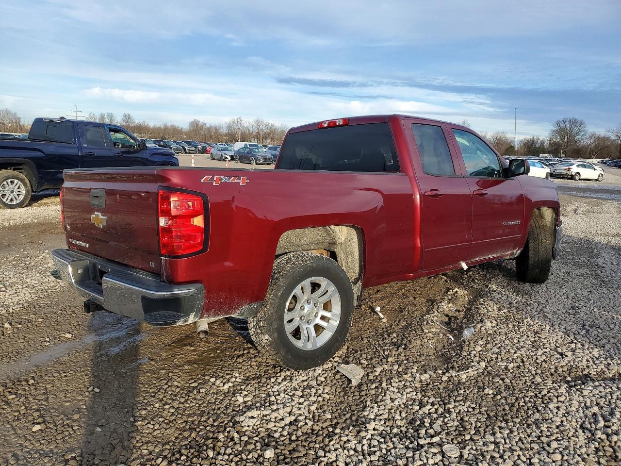 2015 CHEVROLET SILVERADO K1500 LT photo 3