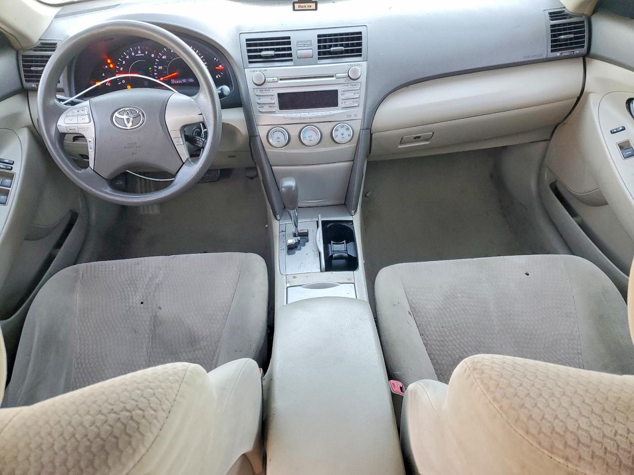 2010 TOYOTA CAMRY BASE photo 8