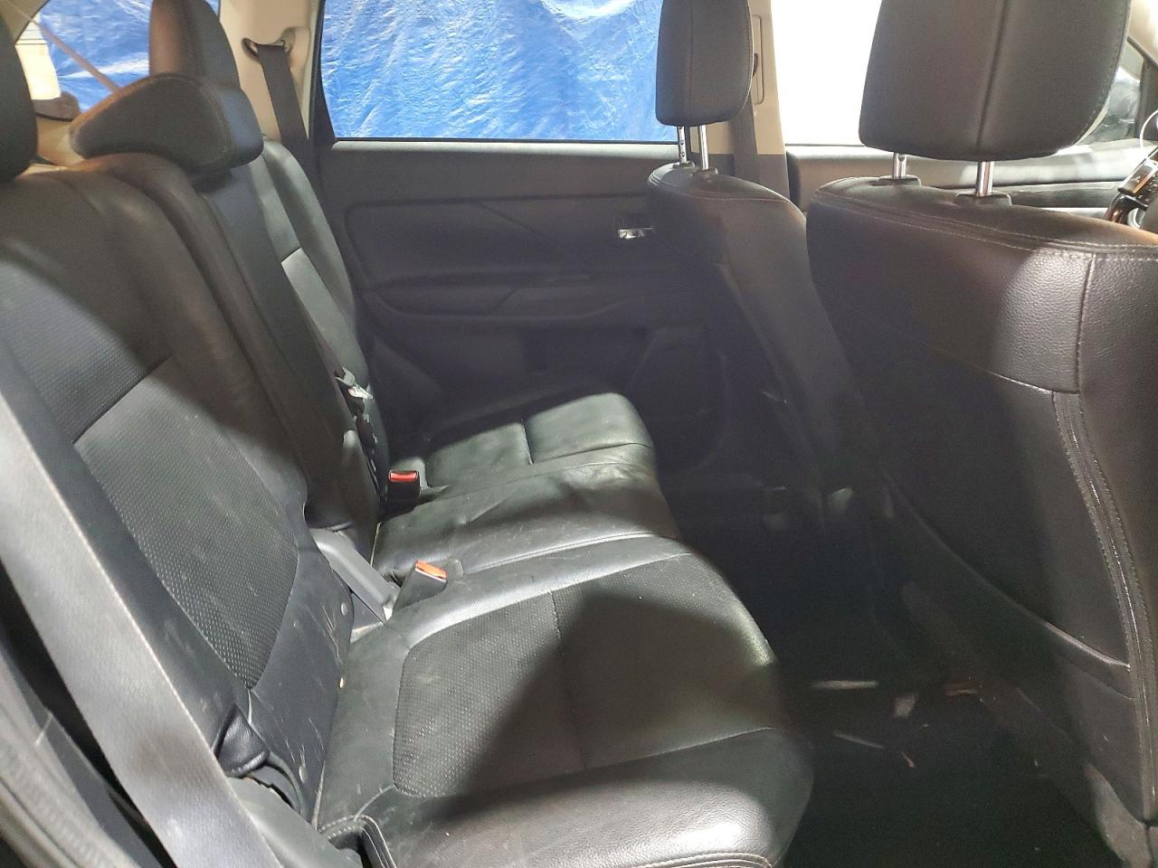 2017 MITSUBISHI OUTLANDER SE photo 11