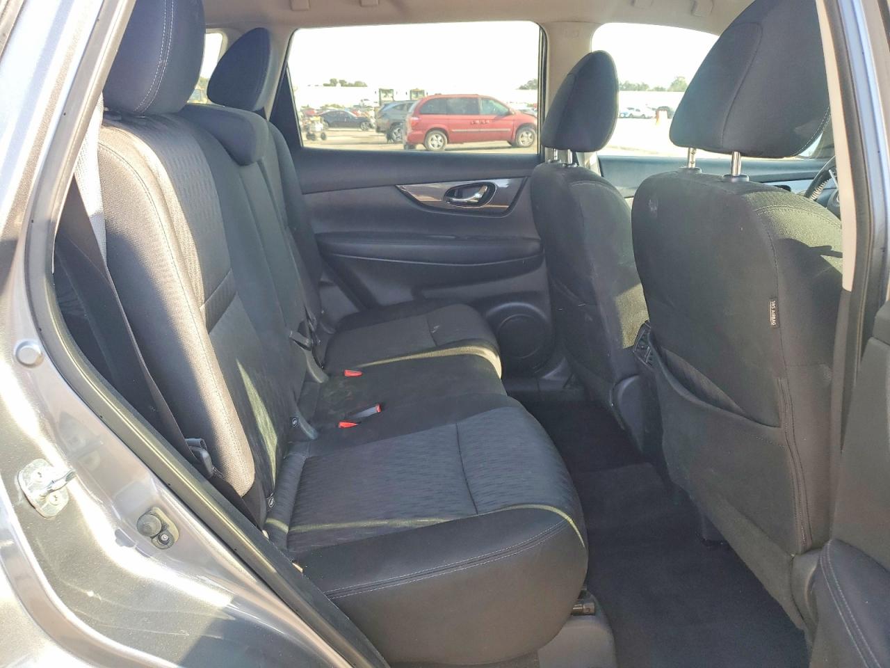 2019 NISSAN ROGUE S photo 11