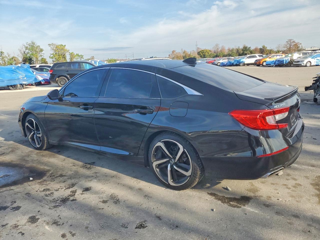 2020 HONDA ACCORD SPORT photo 2
