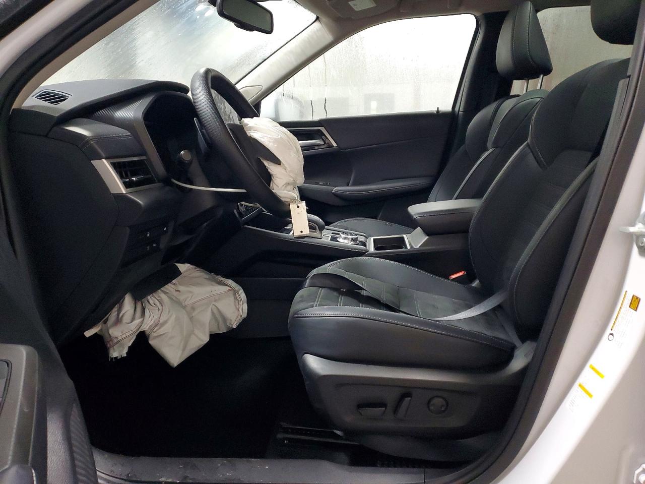 2025 MITSUBISHI OUTLANDER SE photo 7