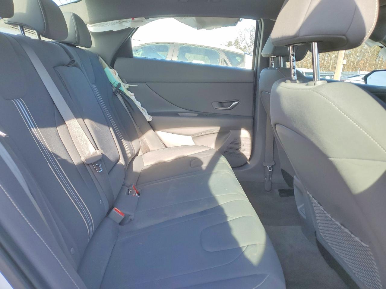 2025 HYUNDAI ELANTRA SEL photo 10