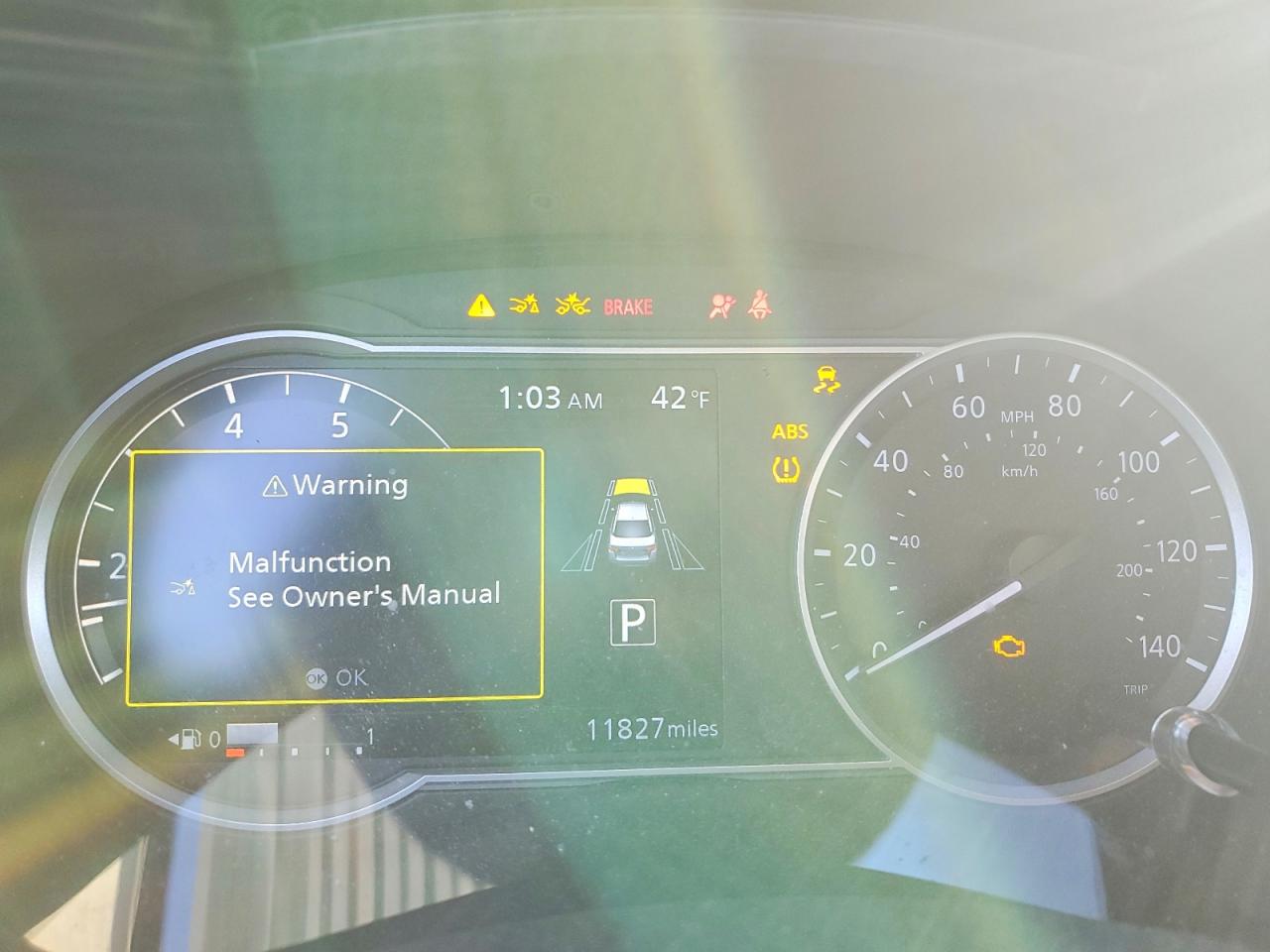 2025 NISSAN VERSA SV photo 9